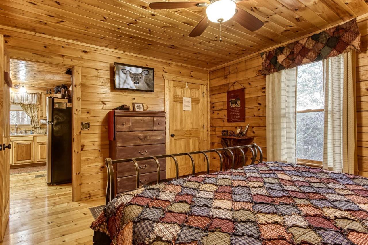 Magical Moments, Hot Tub, Wifi, 1089 Free Tickets Each Paid Day, Dollywood And More Gatlinburg Luaran gambar