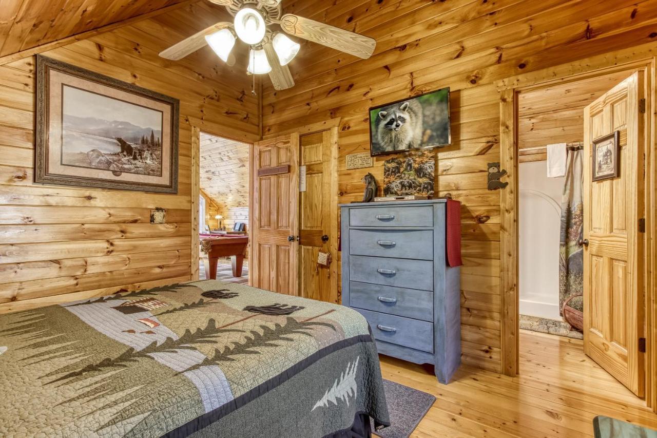 Magical Moments, Hot Tub, Wifi, 1089 Free Tickets Each Paid Day, Dollywood And More Gatlinburg Luaran gambar