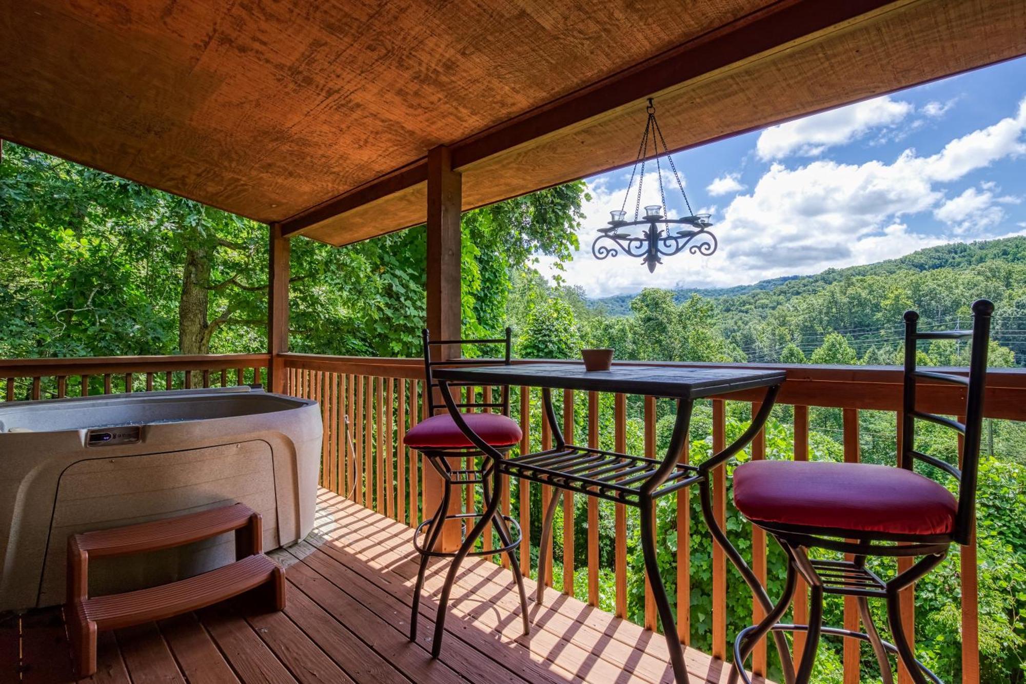 Magical Moments, Hot Tub, Wifi, 1089 Free Tickets Each Paid Day, Dollywood And More Gatlinburg Luaran gambar